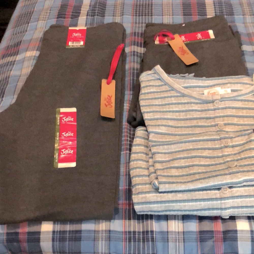 Girls NEW Grey slacks Sz XL (16-18)Full length.2 pairs.$11.00 Free 2 NEW shirts.